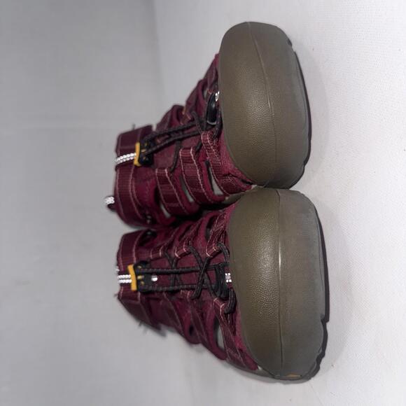 KEEN Newport H2 Mens Burgundy Gorpcore Outdoor Sport Hiking Sandals Shoes Size 6 - Picture 4 of 14